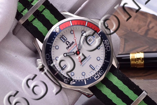 オメガ時計正面デザイン